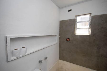 Casa para alugar com 60m², 2 quartos e sem vagaBanheiro 