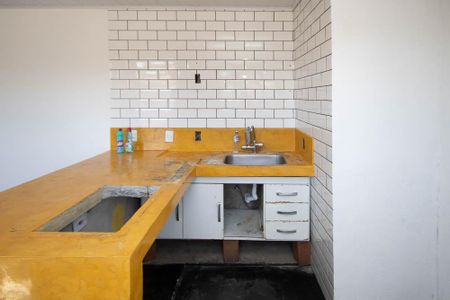 Casa para alugar com 60m², 2 quartos e sem vagaCozinha 