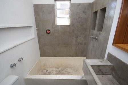 Casa para alugar com 60m², 2 quartos e sem vagaBanheiro 