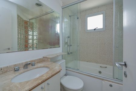 Apartamento para alugar com 97m², 2 quartos e 3 vagasBanheiro da Suíte