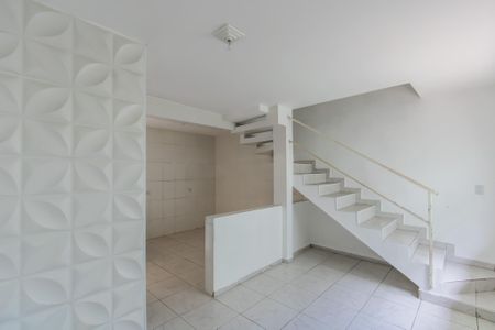 Sala de casa para alugar com 2 quartos, 80m² em Vila Rio Branco, São Paulo