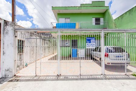 Casa para alugar com 80m², 2 quartos e 1 vagaFachada + Placa