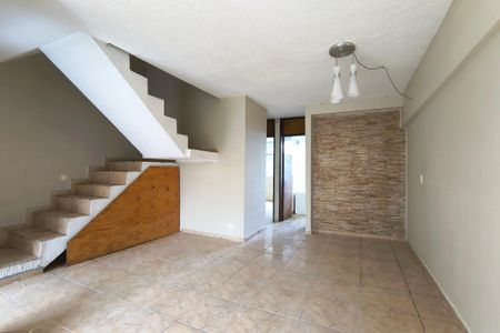 Sala de apartamento para alugar com 2 quartos, 54m² em Taquara, Rio de Janeiro