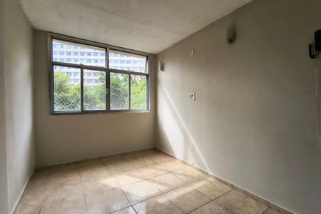 Sala de apartamento para alugar com 2 quartos, 54m² em Taquara, Rio de Janeiro