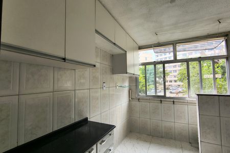 Apartamento à venda com 54m², 2 quartos e 1 vagaCozinha - Armários