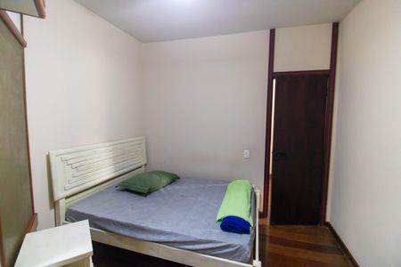 Casa à venda com 1100m², 4 quartos e sem vaga Casa à venda com 1100m², 4 quartos e sem vagaSuíte 1