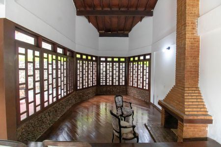 Sala de casa à venda com 4 quartos, 1100m² em Vila Progresso, Niterói