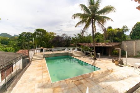Casa à venda com 1100m², 4 quartos e sem vaga Casa à venda com 1100m², 4 quartos e sem vagaÁrea externa