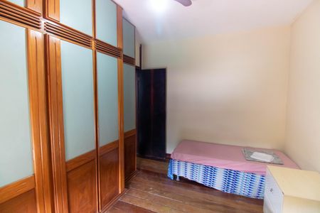 Casa à venda com 1100m², 4 quartos e sem vaga Casa à venda com 1100m², 4 quartos e sem vagaQuarto 1