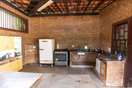 Casa à venda com 1100m², 4 quartos e sem vaga Casa à venda com 1100m², 4 quartos e sem vagaÁrea externa