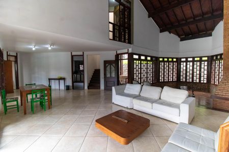 Sala de casa à venda com 4 quartos, 1100m² em Vila Progresso, Niterói