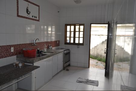 Casa à venda com 3 quartos, 500m² em Encantado, Rio de Janeiro