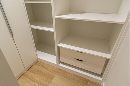 Apartamento para alugar com 49m², 1 quarto e sem vagaCloset do Quarto
