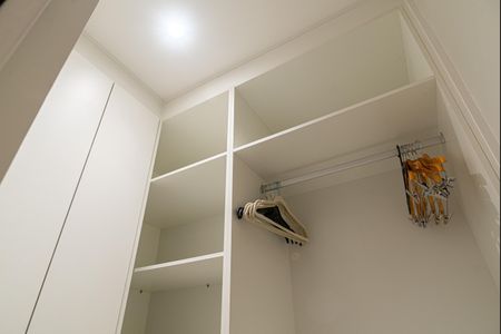 Apartamento para alugar com 49m², 1 quarto e sem vagaCloset do Quarto