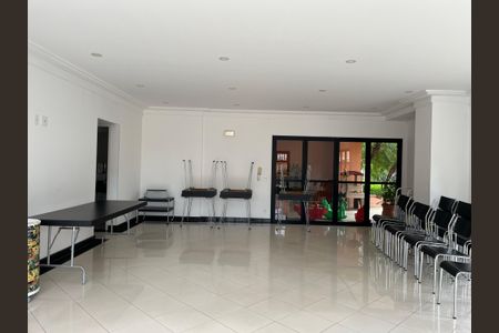 Apartamento para alugar com 100m², 2 quartos e 2 vagasÁrea comum - Salão de festas