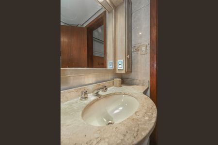 Apartamento para alugar com 100m², 3 quartos e 2 vagasBanheiro da Suíte