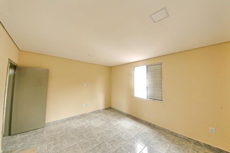 Quarto 2 de casa para alugar com 2 quartos, 100m² em Vila California, São Paulo
