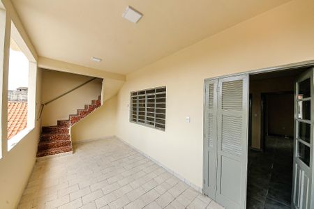 Casa para alugar com 100m², 2 quartos e sem vagaÁrea de Serviço