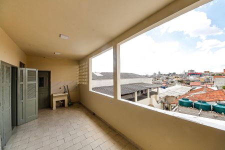 Casa para alugar com 100m², 2 quartos e sem vagaÁrea de Serviço