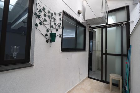 Apartamento à venda com 85m², 3 quartos e 2 vagasQuintal