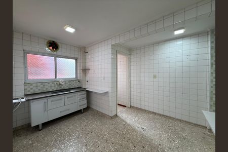Apartamento à venda com 76m², 2 quartos e sem vaga Apartamento à venda com 76m², 2 quartos e sem vagaCozinha