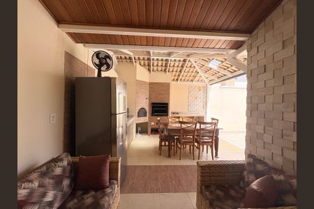 Casa de condomínio à venda com 110m², 3 quartos e 2 vagasÁrea gourmet