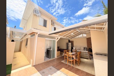 Casa de condomínio à venda com 110m², 3 quartos e 2 vagasÁrea gourmet