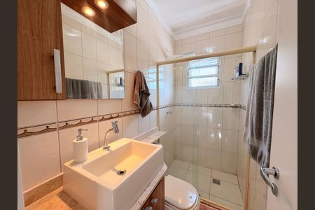 Casa de condomínio à venda com 110m², 3 quartos e 2 vagasBanheiro da Suíte