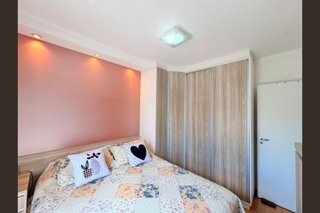 Casa de condomínio à venda com 110m², 3 quartos e 2 vagasSuíte