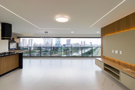 Apartamento para alugar com 3 quartos, 143m² em Jardim Fonte do Morumbi, São Paulo