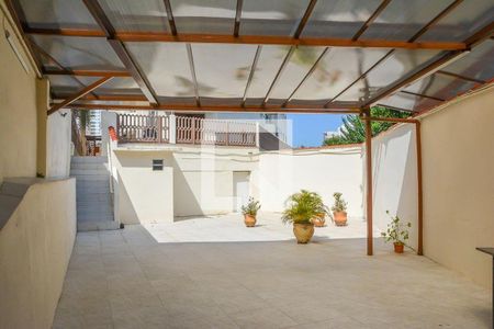 Apartamento para alugar com 96m², 3 quartos e 2 vagas Apartamento para alugar com 96m², 3 quartos e 2 vagasÁrea comum - Churrasqueira