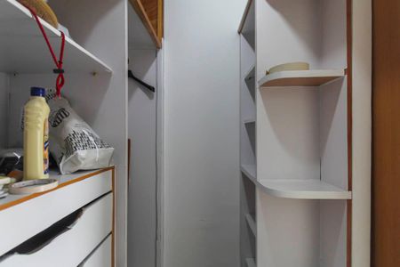 Casa de condomínio à venda com 73m², 2 quartos e 1 vagaCloset do quarto 1