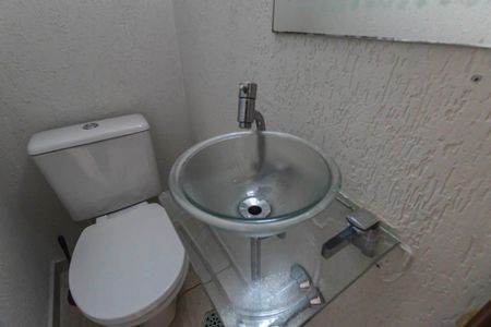 Lavabo de casa de condomínio à venda com 2 quartos, 73m² em Vila Ema, São Paulo