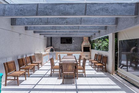 Apartamento para alugar com 100m², 4 quartos e 2 vagasÁrea comum - Churrasqueira