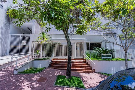 Apartamento para alugar com 100m², 4 quartos e 2 vagasFachada