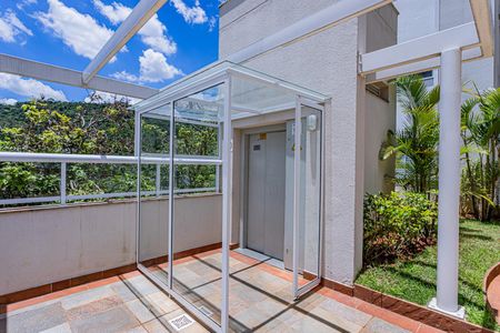 Apartamento para alugar com 100m², 4 quartos e 2 vagasElevador de acesso