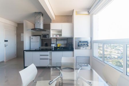 Varanda de kitnet/studio para alugar com 1 quarto, 40m² em Vila Mogilar, Mogi das Cruzes