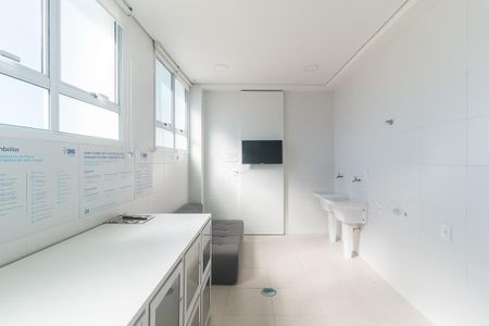 Studio para alugar com 40m², 1 quarto e 1 vaga Studio para alugar com 40m², 1 quarto e 1 vagaLavanderia