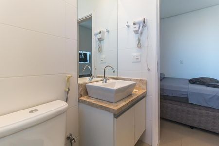 Studio para alugar com 40m², 1 quarto e 1 vaga Studio para alugar com 40m², 1 quarto e 1 vagaBanheiro