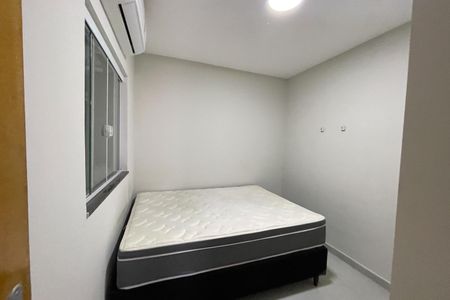 Quarto de casa para alugar com 1 quarto, 45m² em Vila São Luis, Duque de Caxias