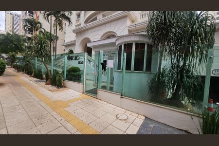 Apartamento para alugar com 130m², 3 quartos e 2 vagasFachada e portaria