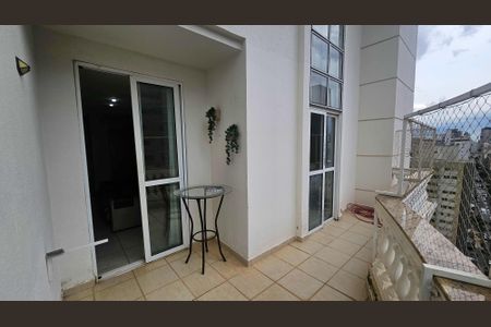 Apartamento para alugar com 130m², 3 quartos e 2 vagasSacada