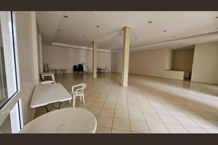 Apartamento para alugar com 130m², 3 quartos e 2 vagasÁrea comum - Salão de festas
