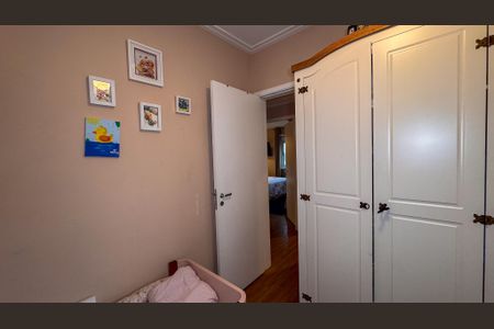 Apartamento à venda com 105m², 3 quartos e 2 vagasQuarto 3