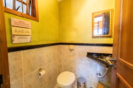 Casa à venda com 260m², 3 quartos e 3 vagasLavabo