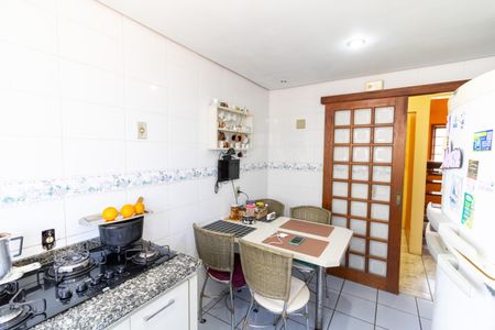 Casa à venda com 260m², 3 quartos e 3 vagasCozinha