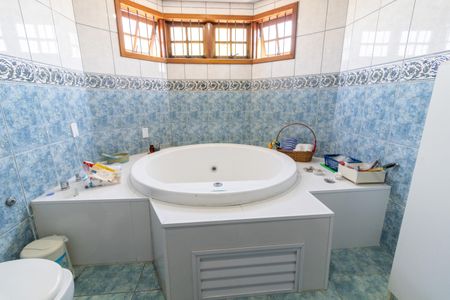 Casa à venda com 260m², 3 quartos e 3 vagasBanheiro da Suíte