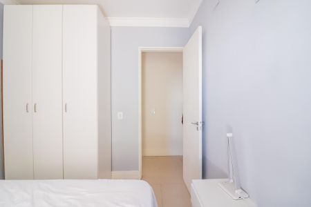Apartamento à venda com 58m², 2 quartos e 1 vagaQuarto 2
