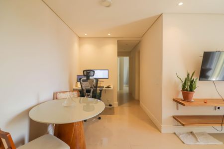 Sala de apartamento à venda com 2 quartos, 58m² em Jardim das Vertentes, São Paulo
