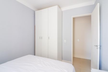 Apartamento à venda com 58m², 2 quartos e 1 vagaQuarto 2